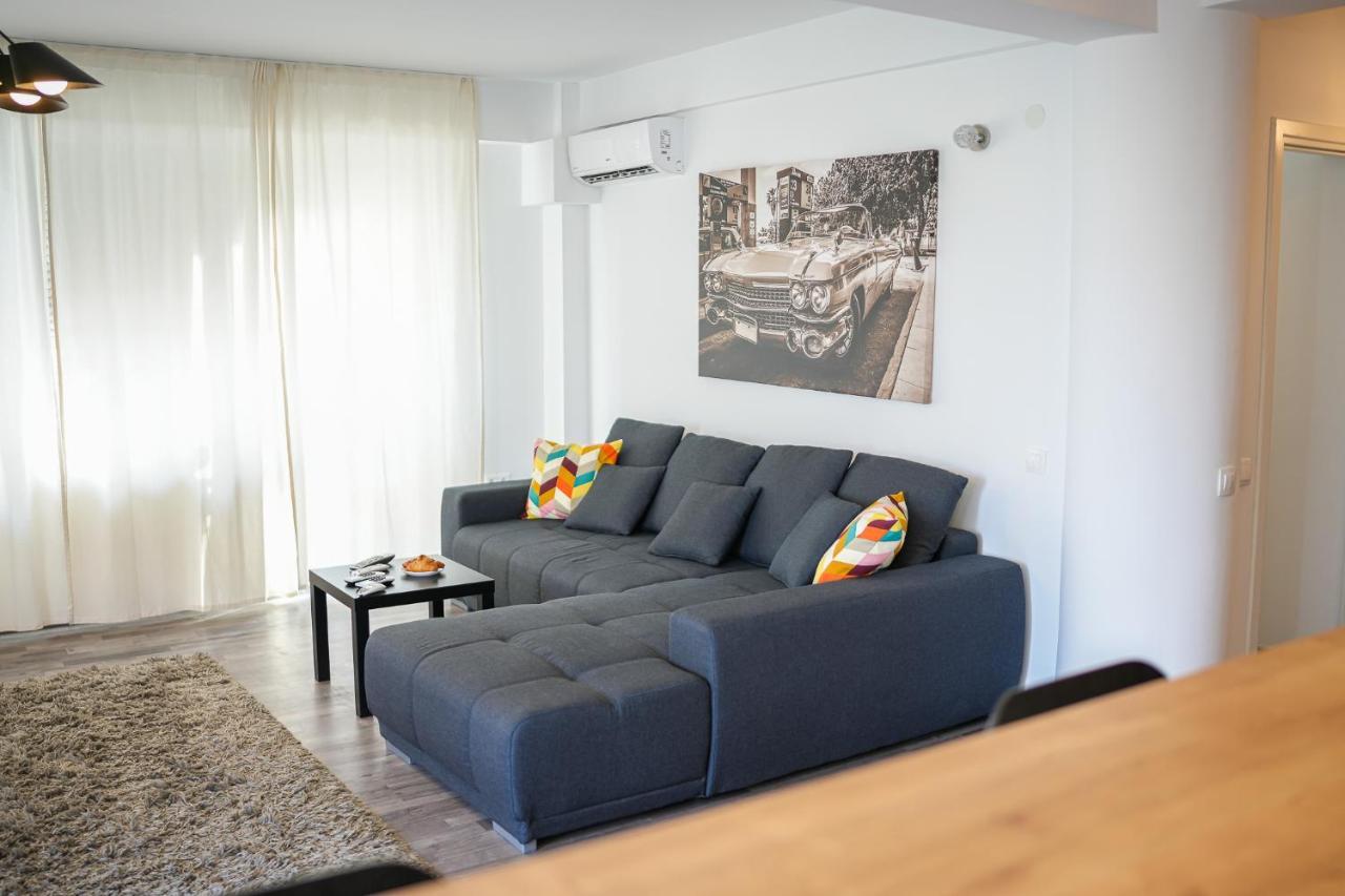 Penthouse With Huge Rooftop & Amazing City View Bukares Bagian luar foto
